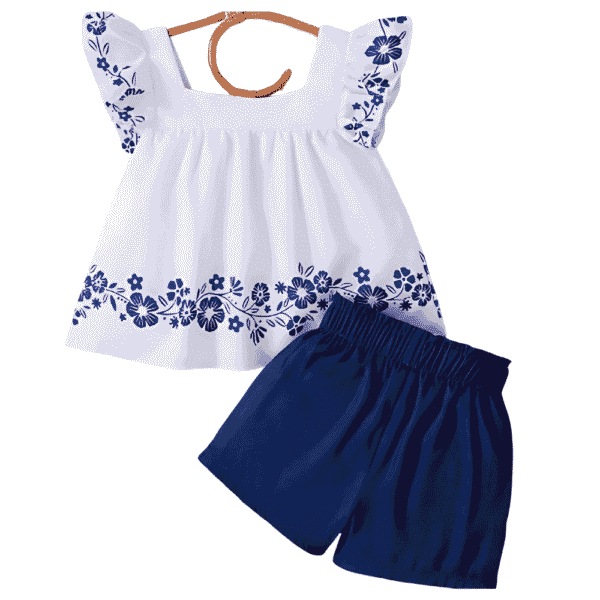 Conjunto con estampado floral y pantalón corto azul